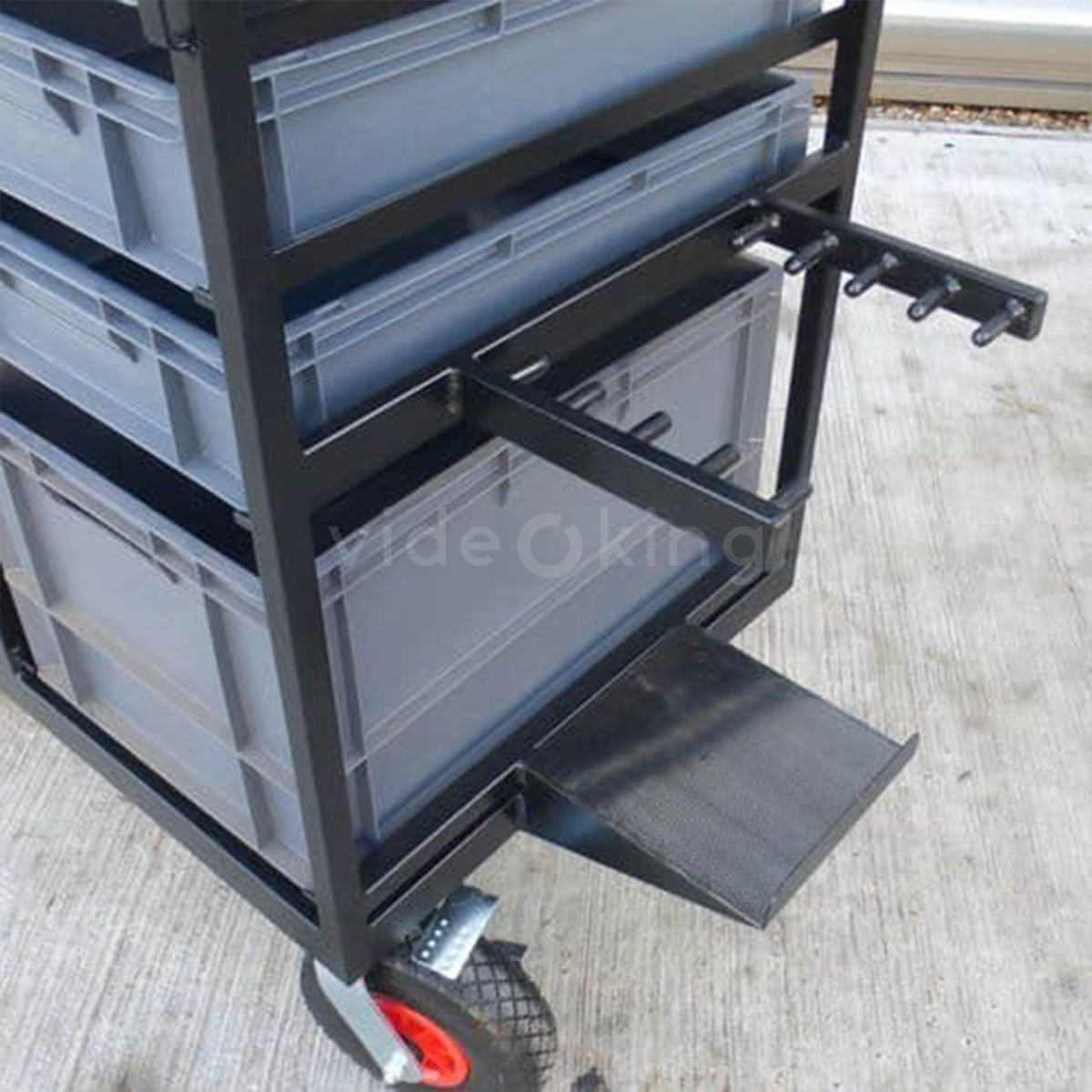 Euro-Crate and 8x C-Stand Trolley:Cart_2