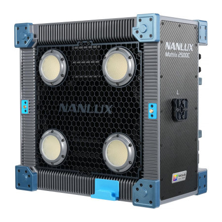 Nanlux Evoke Matrix 2500C Full-color Multi-Source Spot Light Kit in Flight Case