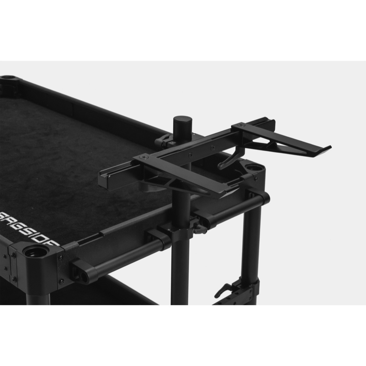 bagside-tripod-holder-02